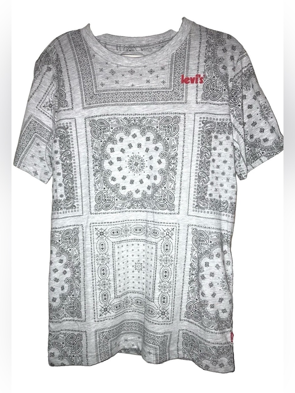 Boys Levi’s Gray Bandana Print Short Sleeve Shirt Size Large Ages 12-13 NWT